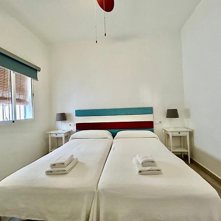 Acogedor Apt 8Pax 4Bdr 2Bth- Cozyhomesevilla2 Dış mekan fotoğraf