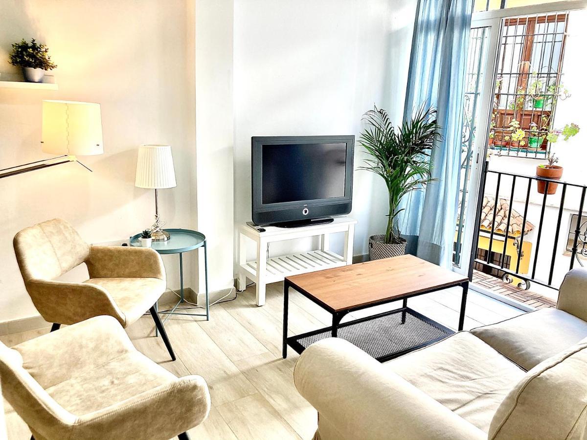 Acogedor Apt 8Pax 4Bdr 2Bth- Cozyhomesevilla2 Dış mekan fotoğraf