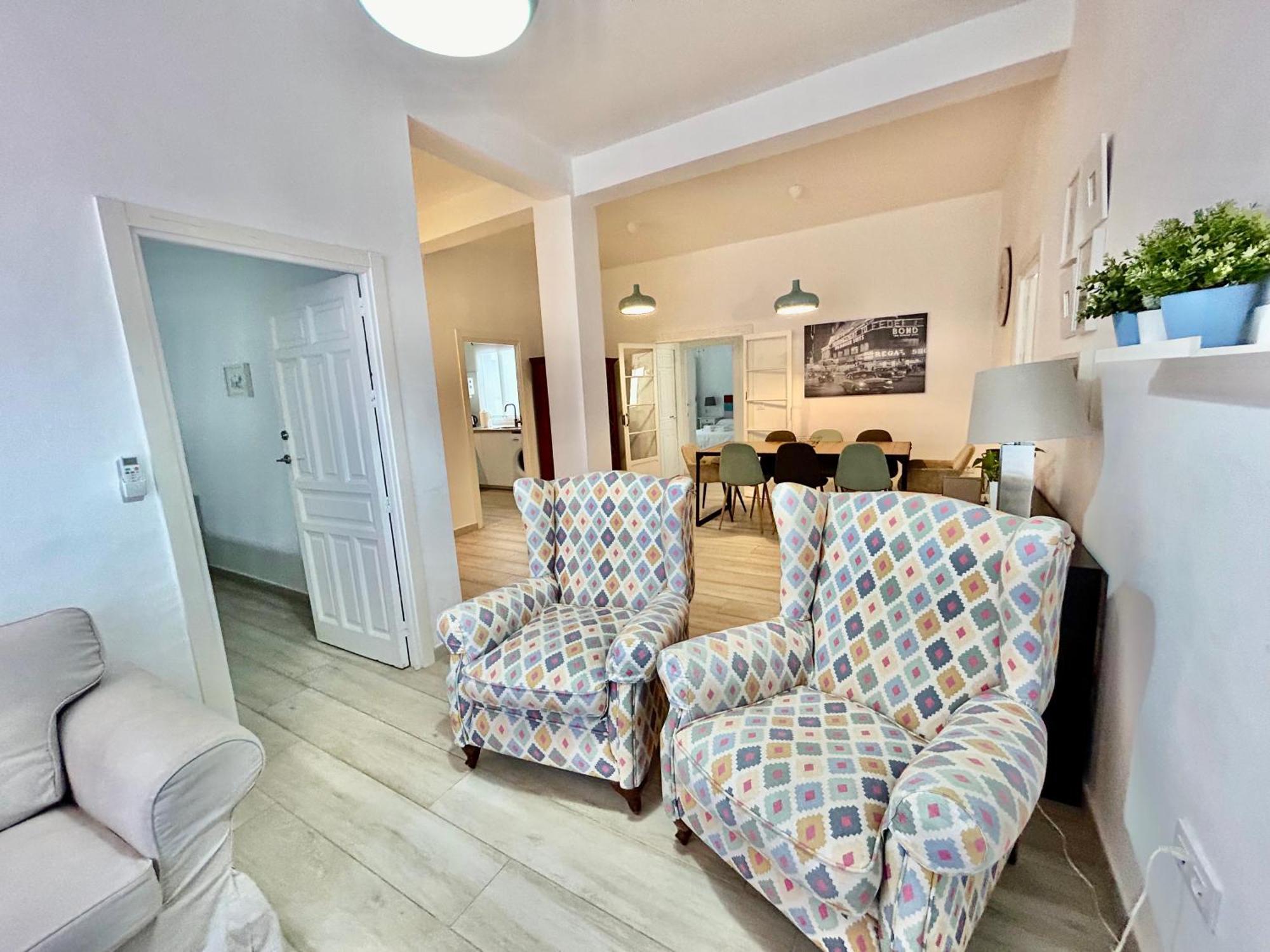 Acogedor Apt 8Pax 4Bdr 2Bth- Cozyhomesevilla2 Dış mekan fotoğraf