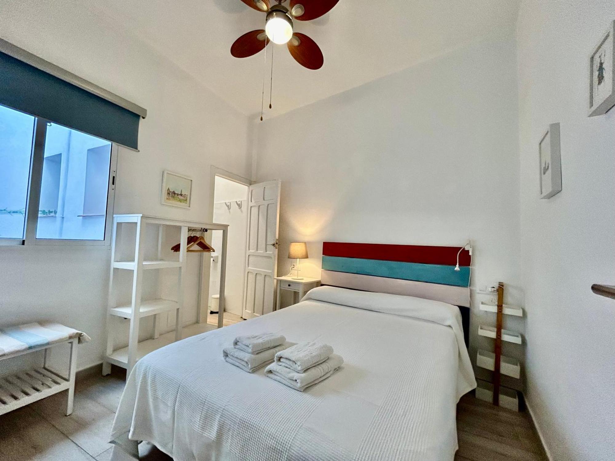Acogedor Apt 8Pax 4Bdr 2Bth- Cozyhomesevilla2 Dış mekan fotoğraf