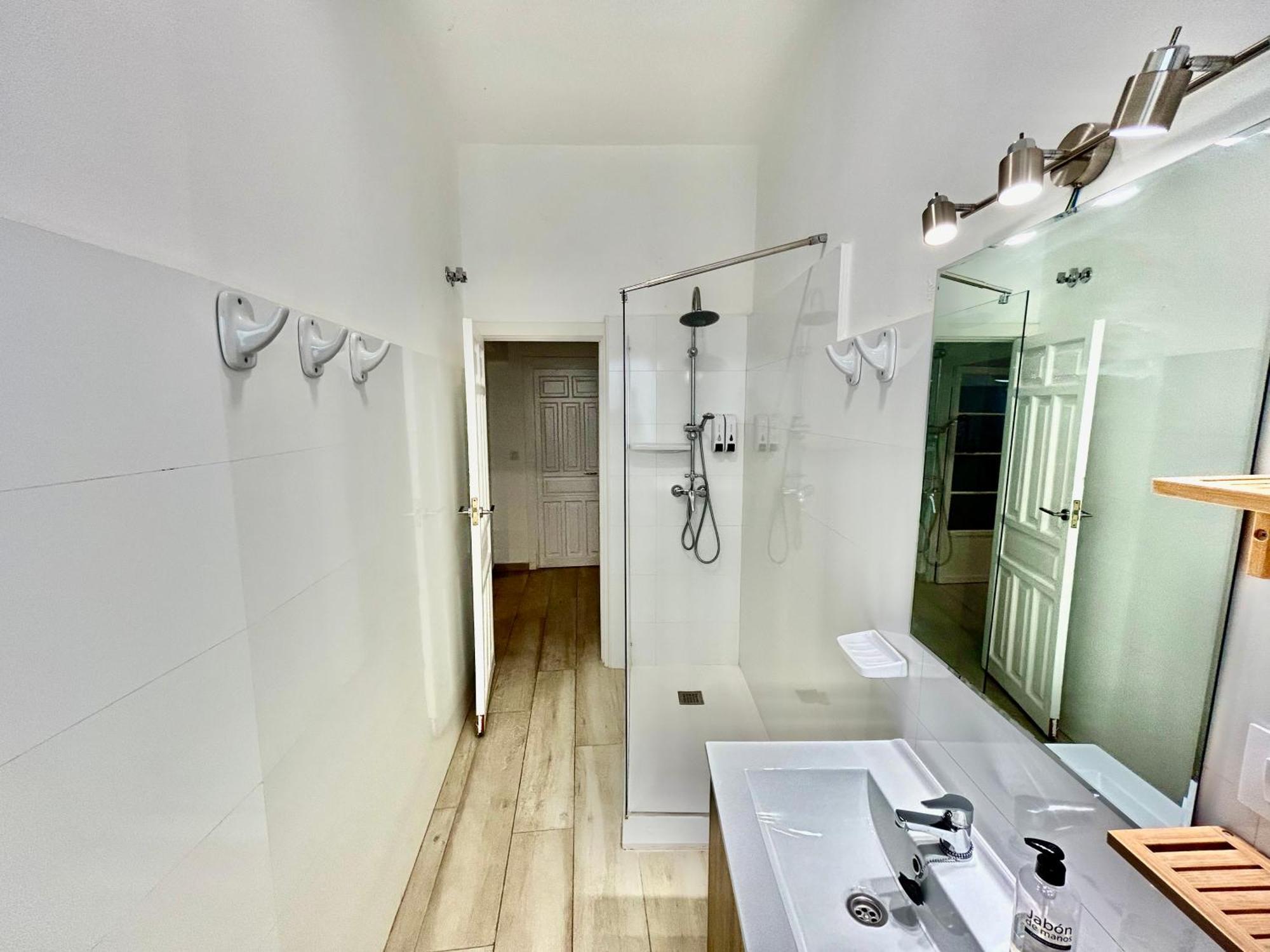Acogedor Apt 8Pax 4Bdr 2Bth- Cozyhomesevilla2 Dış mekan fotoğraf