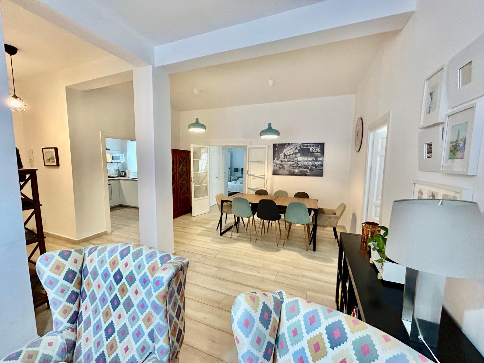 Acogedor Apt 8Pax 4Bdr 2Bth- Cozyhomesevilla2 Dış mekan fotoğraf