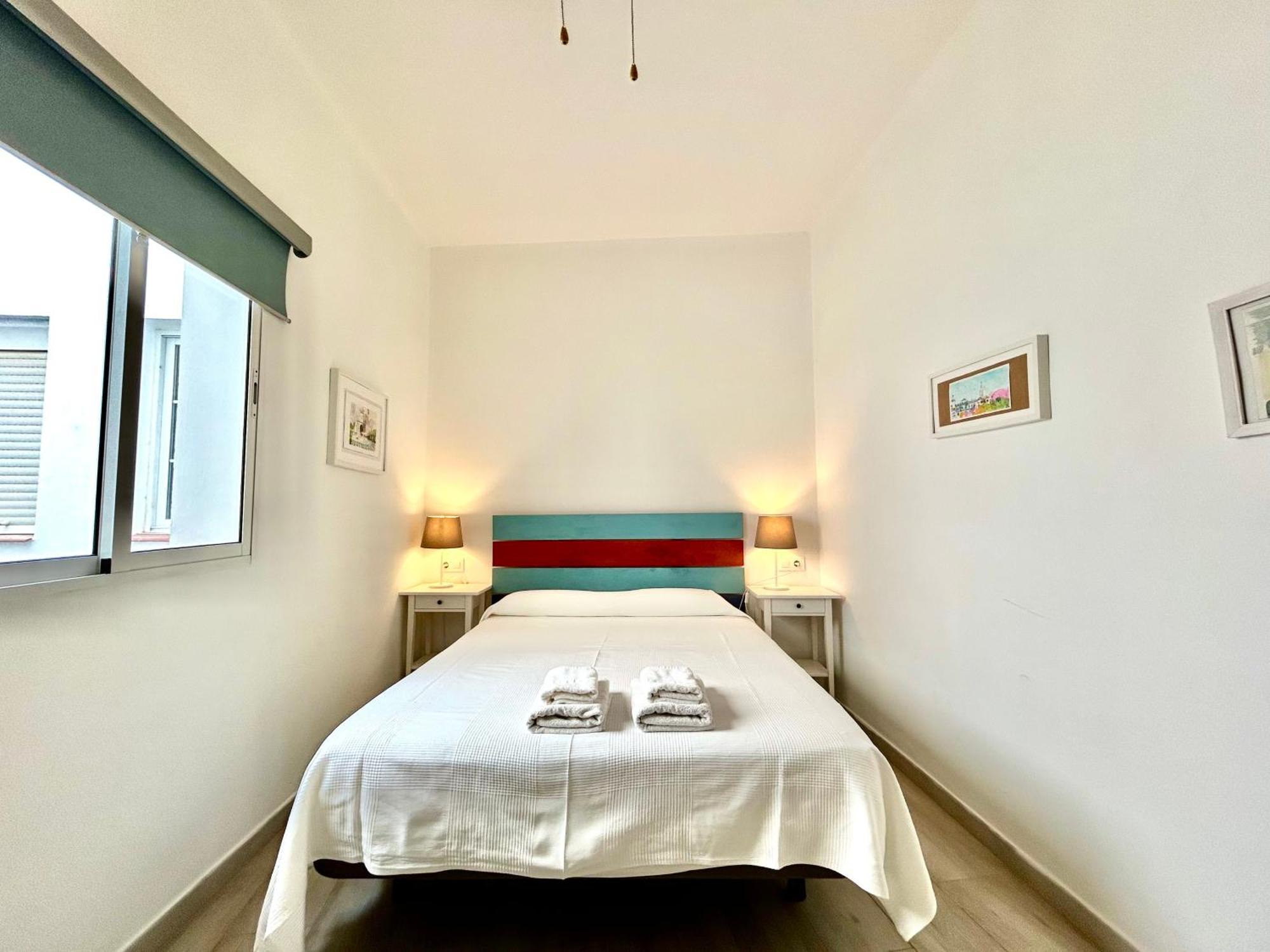 Acogedor Apt 8Pax 4Bdr 2Bth- Cozyhomesevilla2 Dış mekan fotoğraf