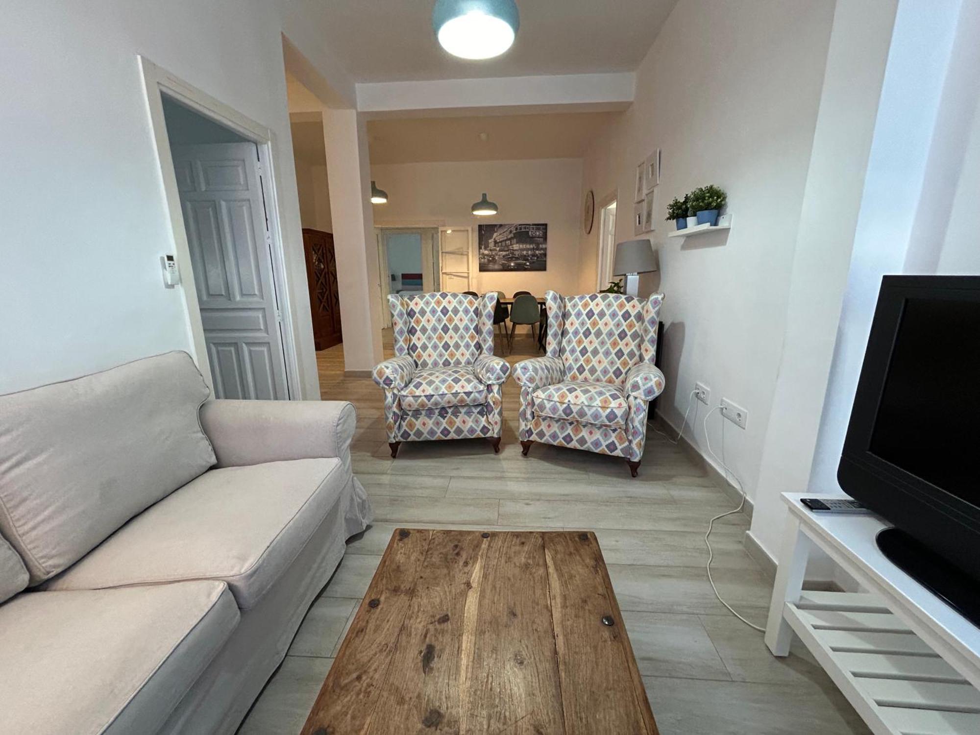 Acogedor Apt 8Pax 4Bdr 2Bth- Cozyhomesevilla2 Dış mekan fotoğraf