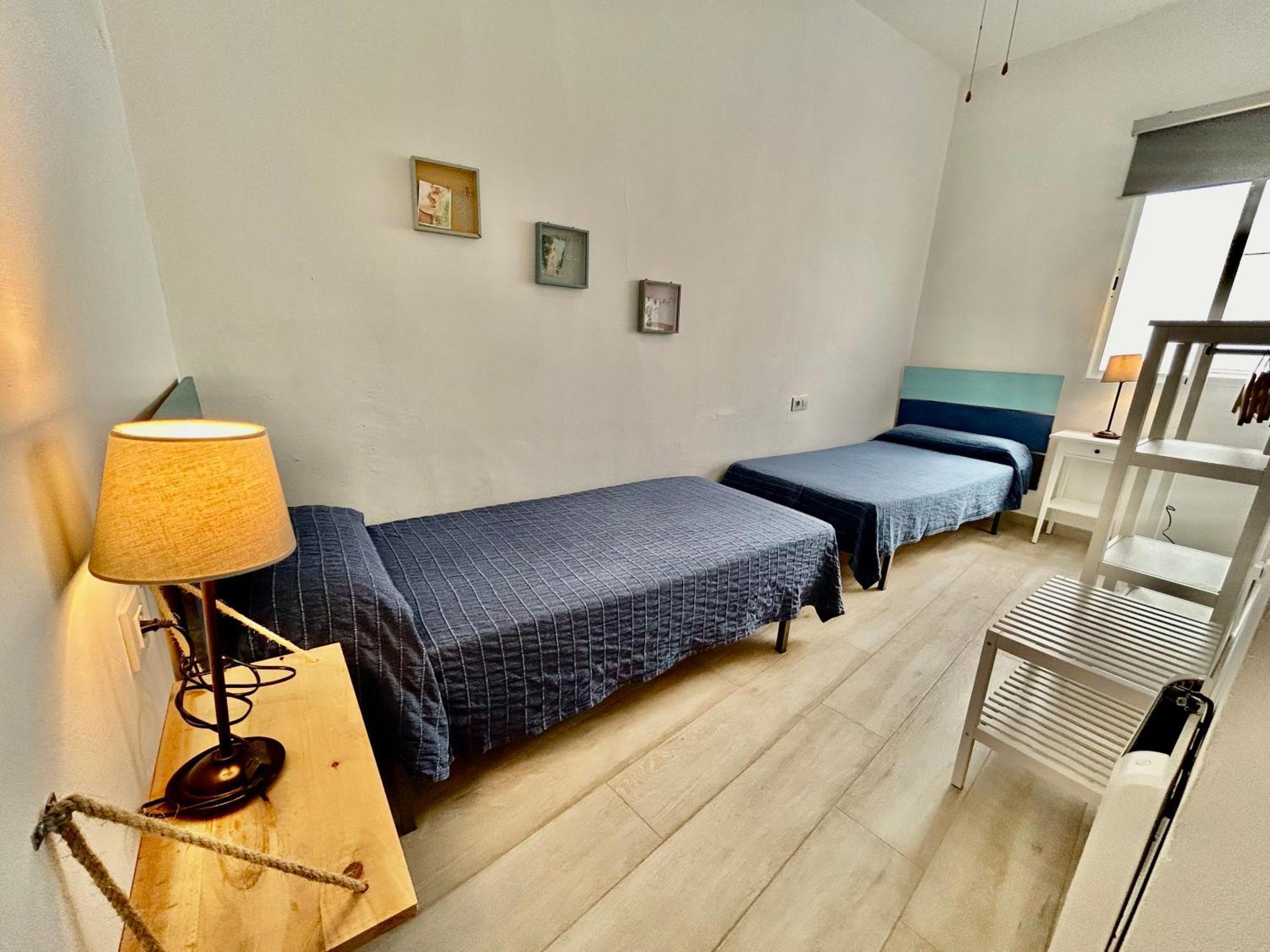 Acogedor Apt 8Pax 4Bdr 2Bth- Cozyhomesevilla2 Dış mekan fotoğraf