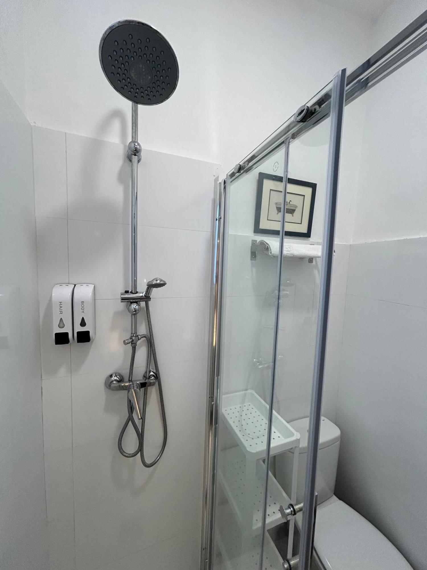 Acogedor Apt 8Pax 4Bdr 2Bth- Cozyhomesevilla2 Dış mekan fotoğraf